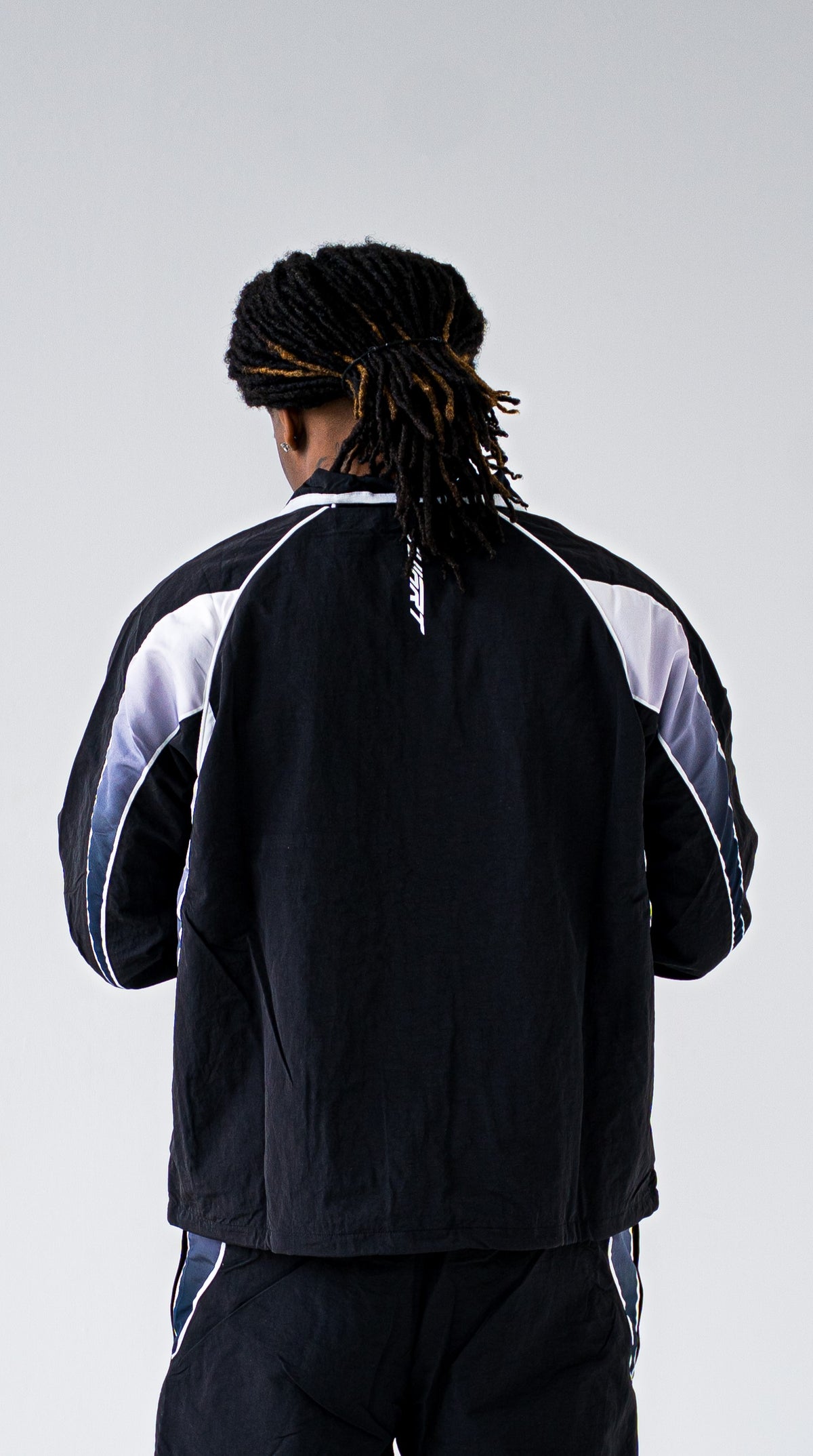 va track jacket